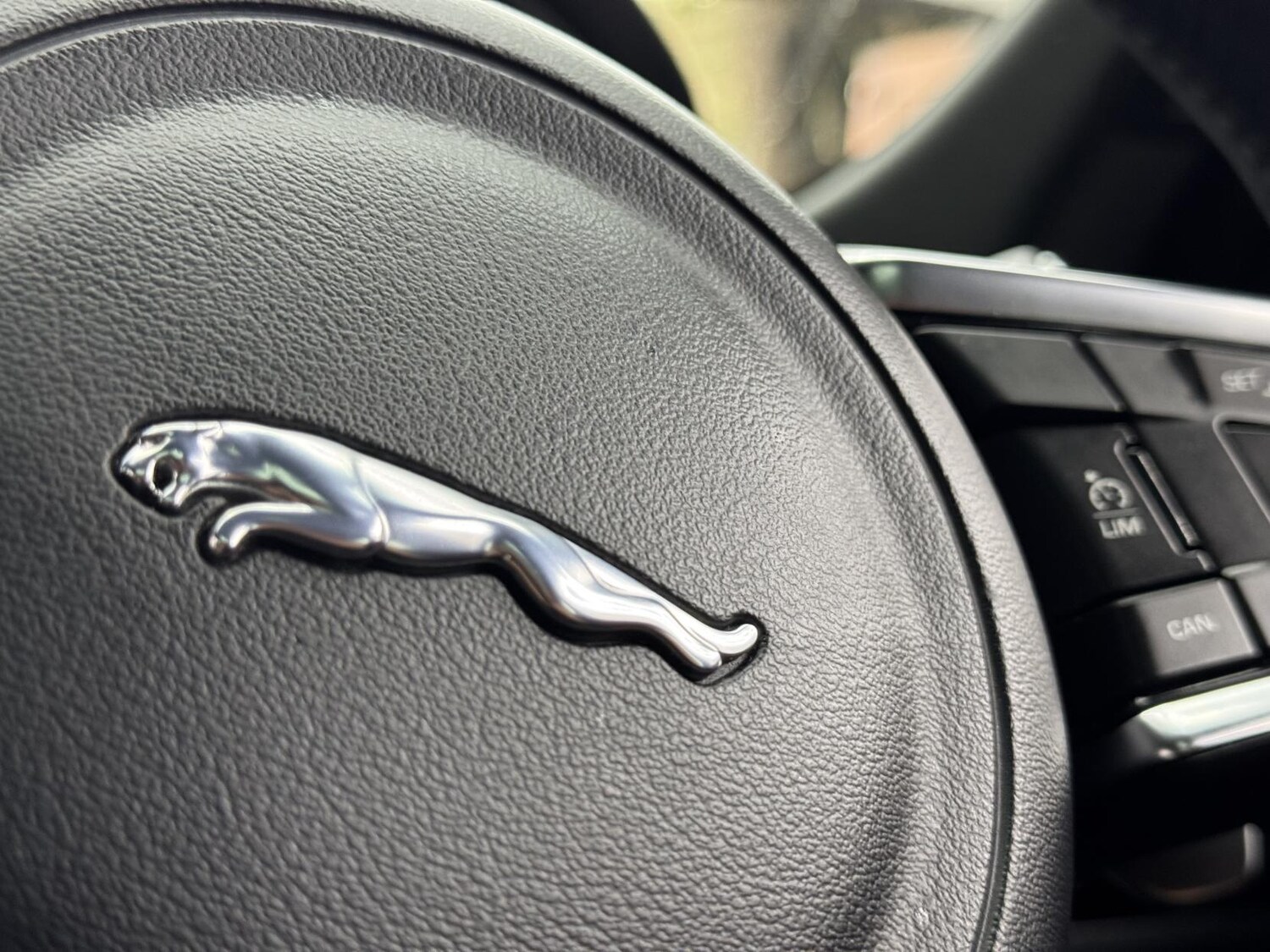 Used Jaguar F-Pace 2016 for sale - 77532316: Photo 36