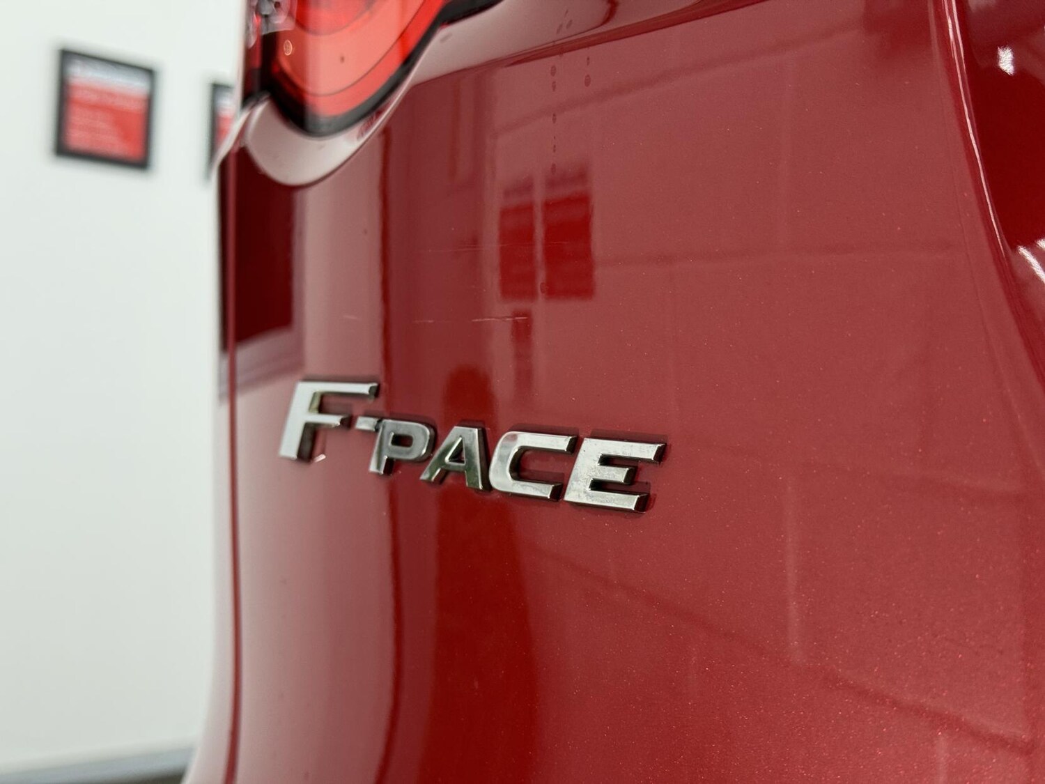 Used Jaguar F-Pace 2016 for sale - 77532316: Photo 8