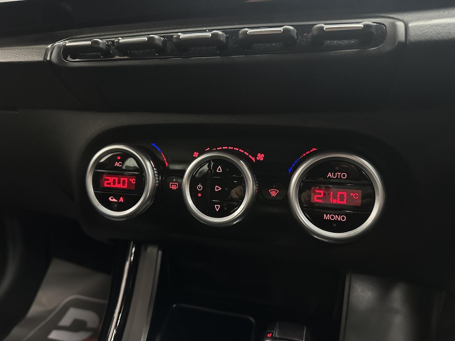 Used Alfa Romeo Giulietta 2012 for sale - 77154728: Photo 35