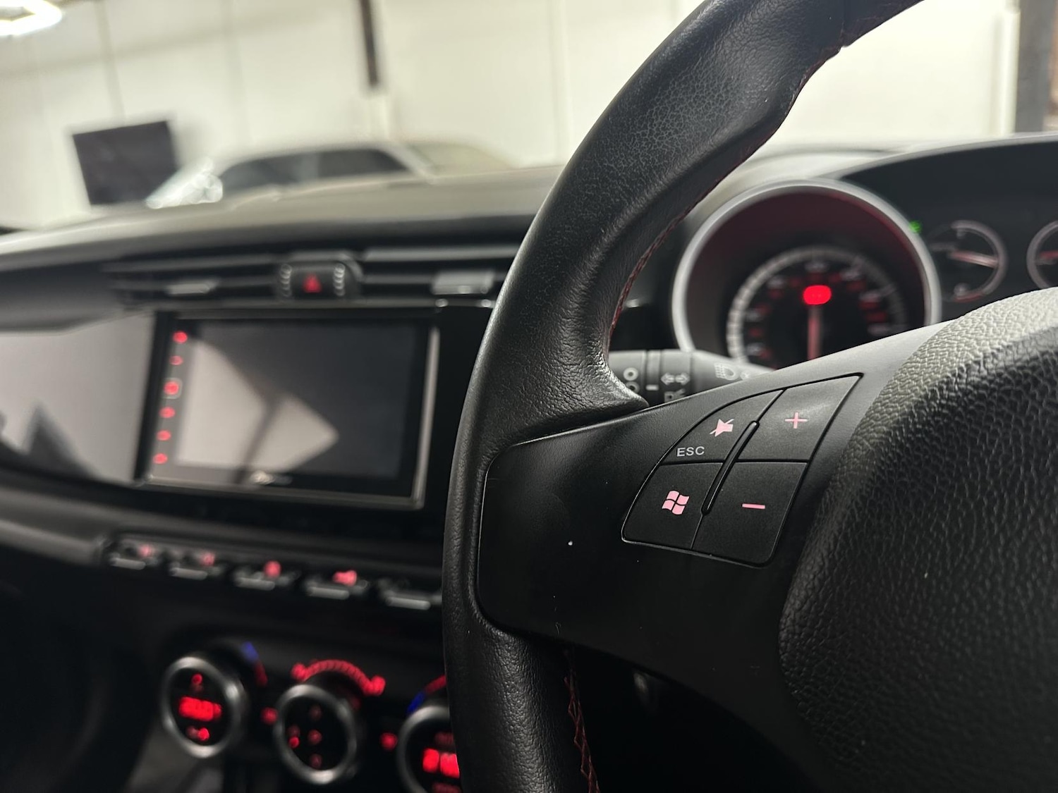 Used Alfa Romeo Giulietta 2012 for sale - 77154728: Photo 37