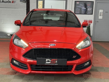 Used Ford Focus 2017 for sale - 78230071: Photo