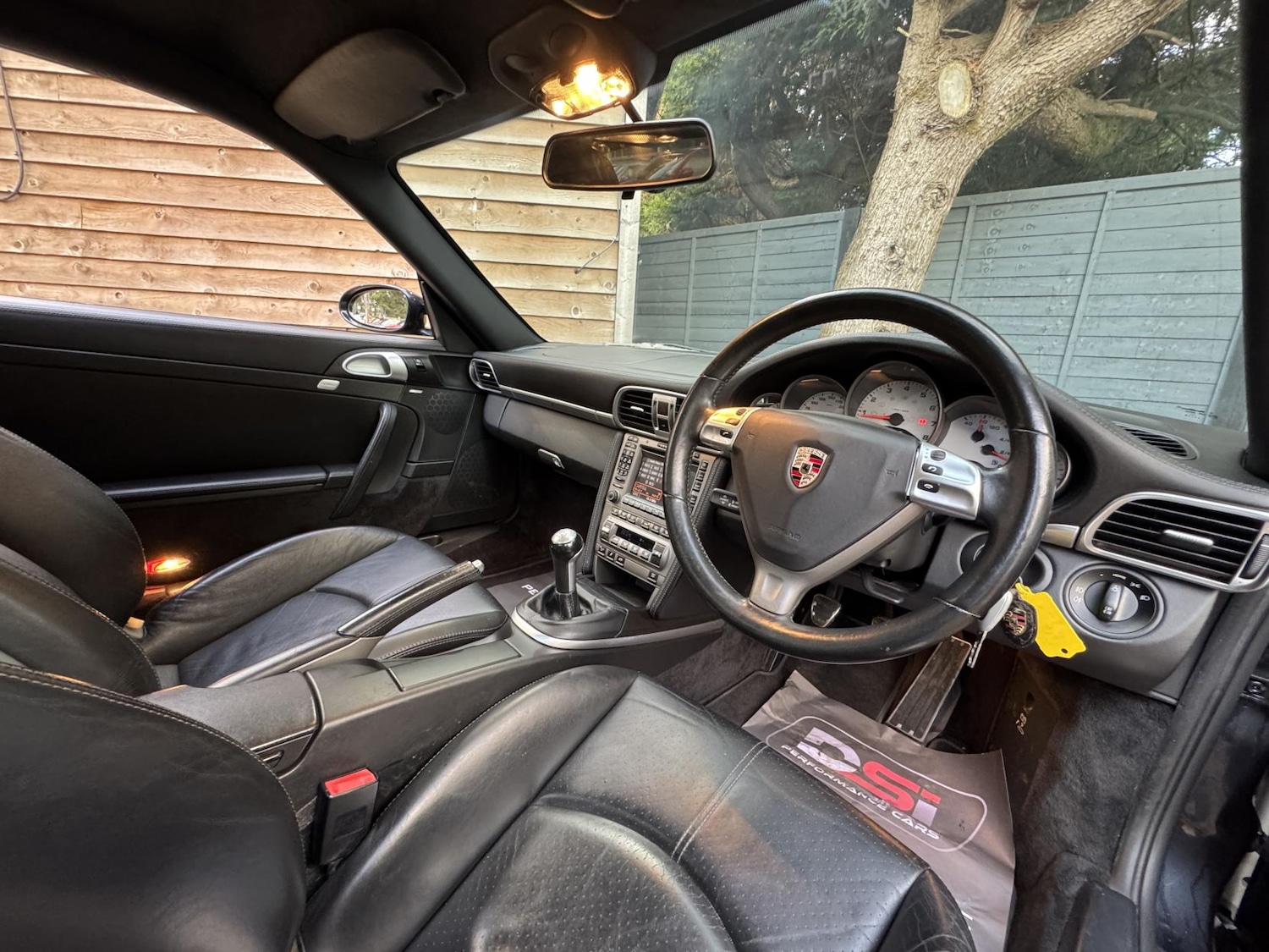 Used Porsche 911 2006 for sale - 76603332: Photo 15