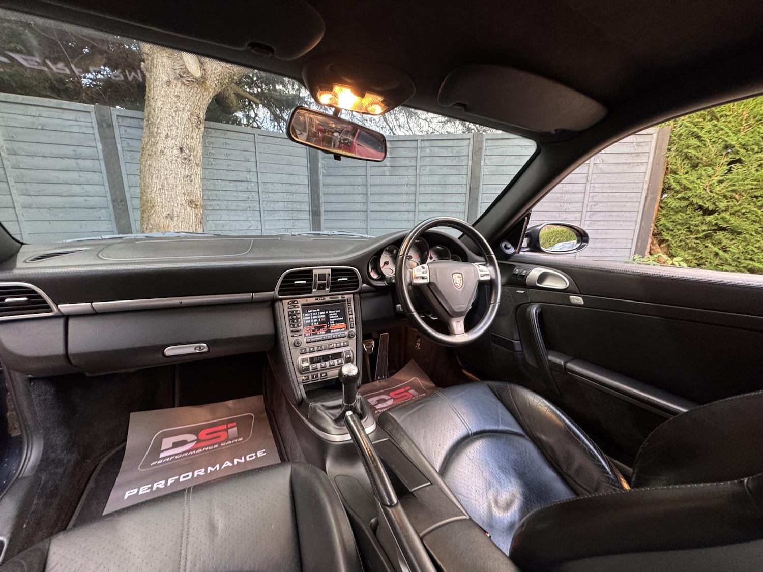 Used Porsche 911 2006 for sale - 76603332: Photo 19