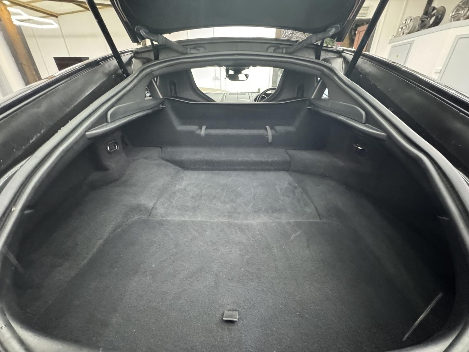 Used Jaguar F-Type 2016 for sale - 77137872: Photo 11