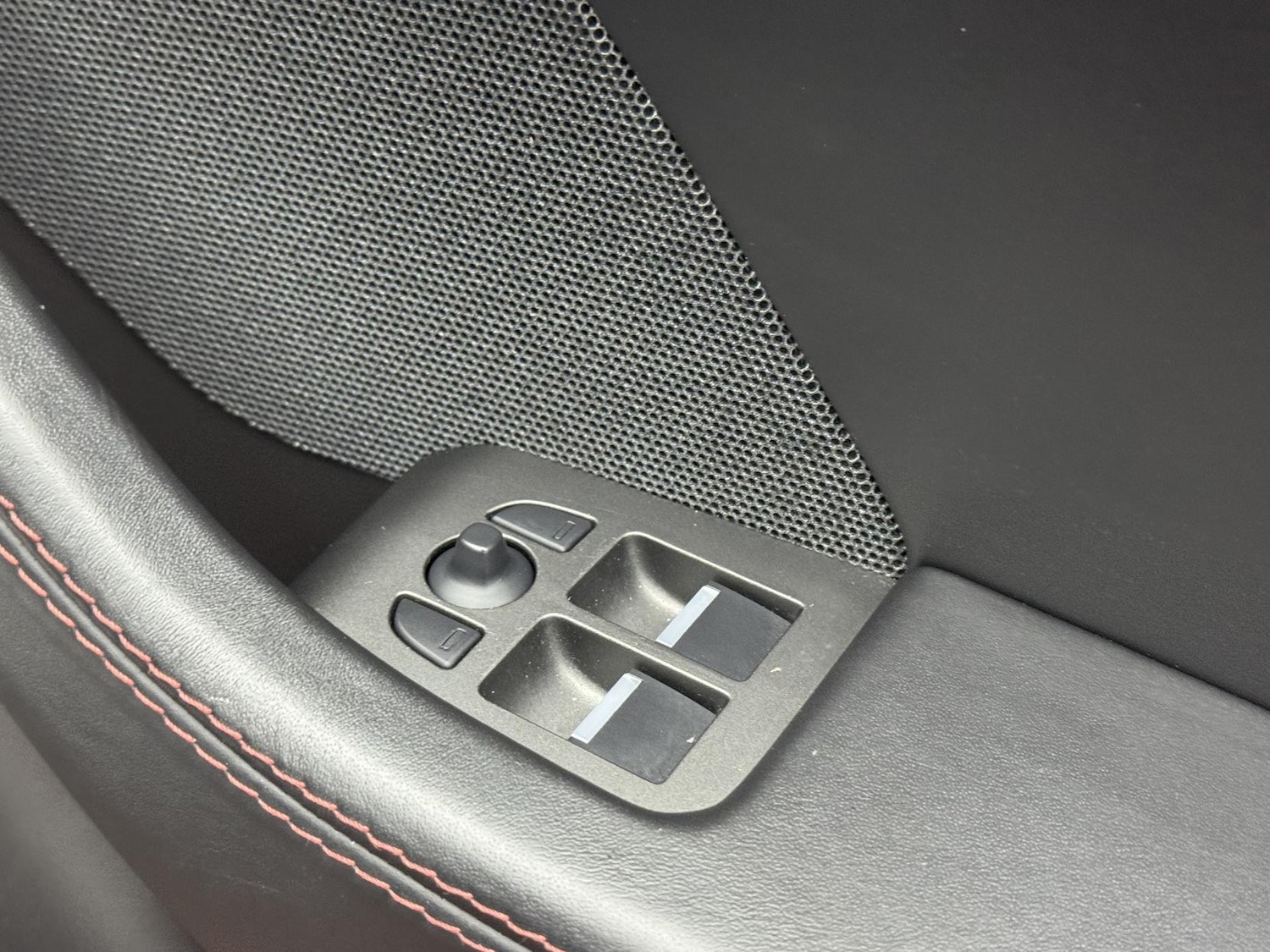 Used Jaguar F-Type 2016 for sale - 77137872: Photo 19