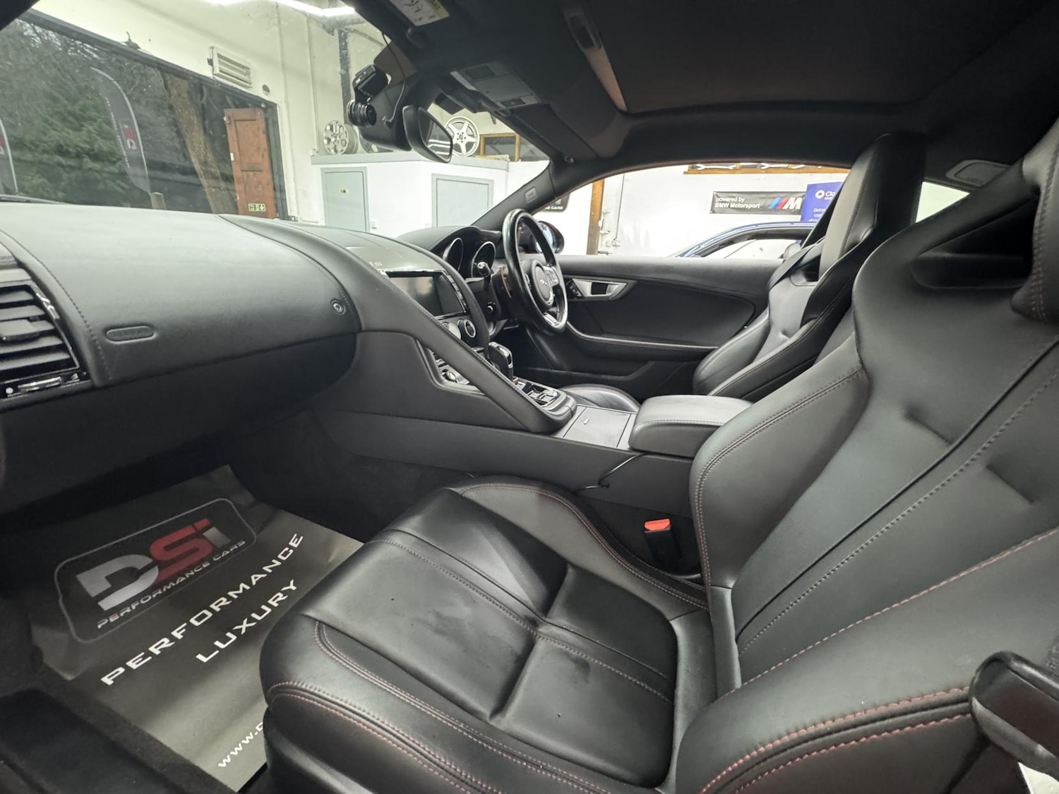 Used Jaguar F-Type 2016 for sale - 77137872: Photo 22