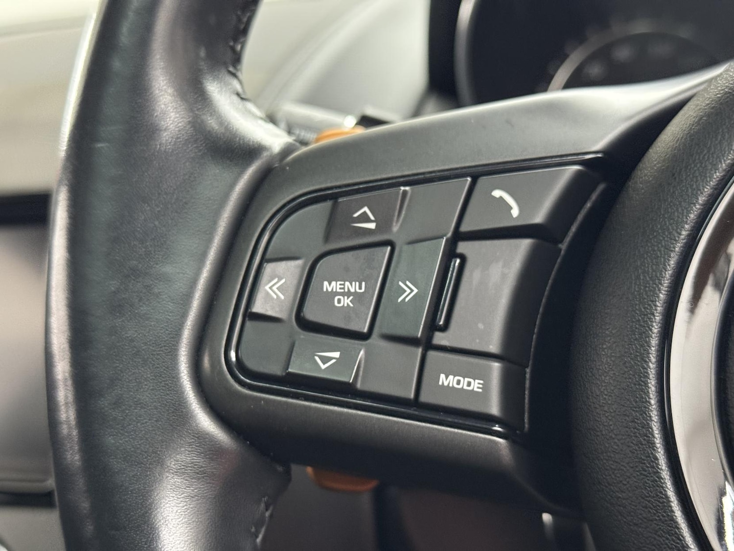 Used Jaguar F-Type 2016 for sale - 77137872: Photo 30