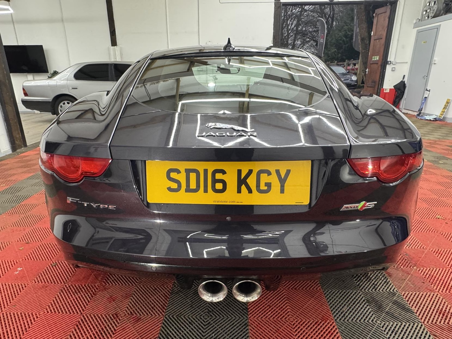 Used Jaguar F-Type 2016 for sale - 77137872: Photo 7