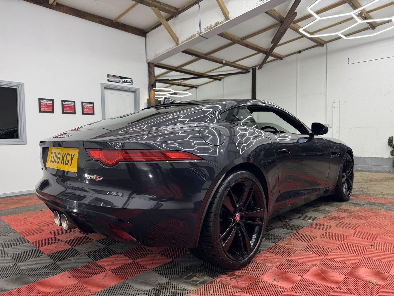 Used Jaguar F-Type 2016 for sale - 77137872: Photo 8
