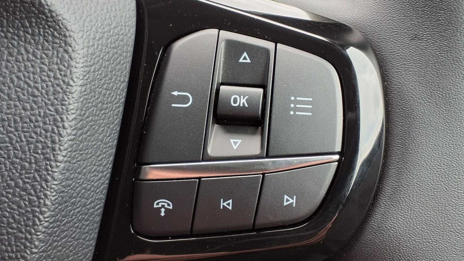 Used Ford Puma 2025 for sale - 76978784: Photo 32