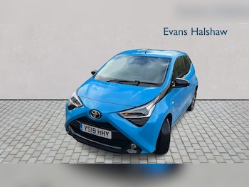 Used Toyota AYGO 2019 for sale - 76218221: Photo 2