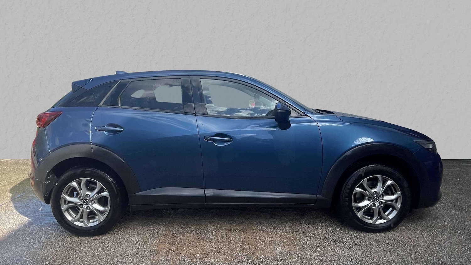Used Mazda CX-3 2018 for sale - 76034630: Photo 2
