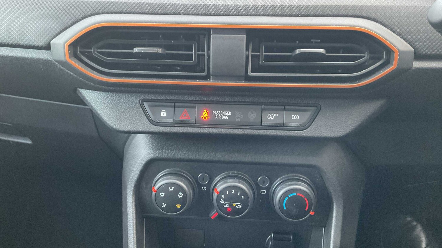 Used Dacia Sandero Stepway 2022 for sale - 76668987: Photo 31