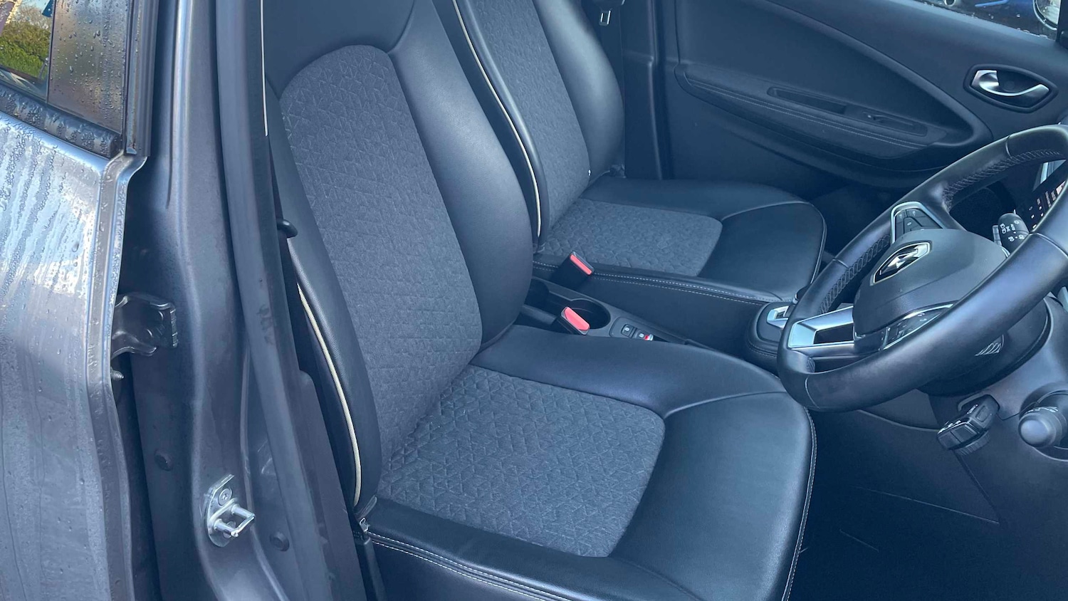 Used Renault Zoe 2022 for sale - 77018837: Photo 21