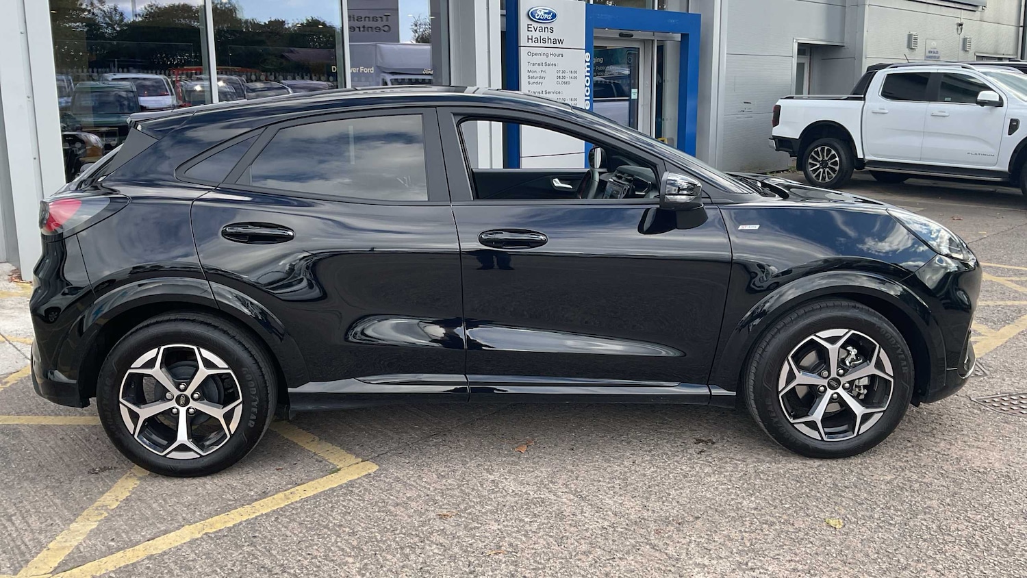Used Ford Puma 2025 for sale - 77134808: Photo 2