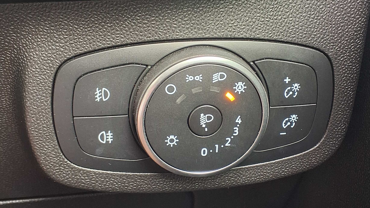 Used Ford Fiesta 2018 for sale - 76553229: Photo 29