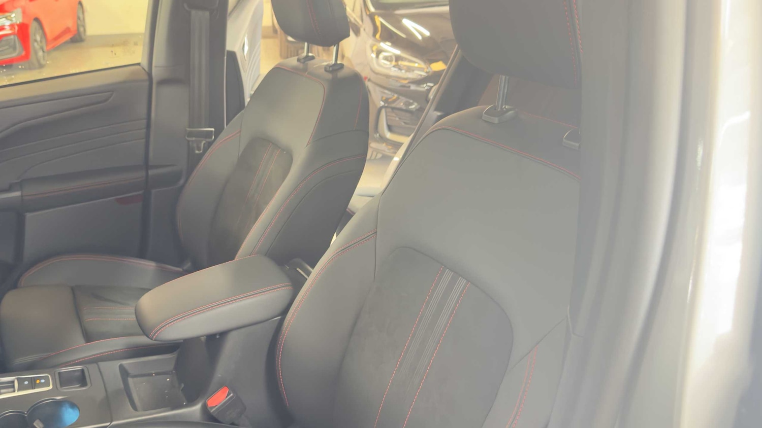 Used Ford Kuga 2025 for sale - 76298315: Photo 30