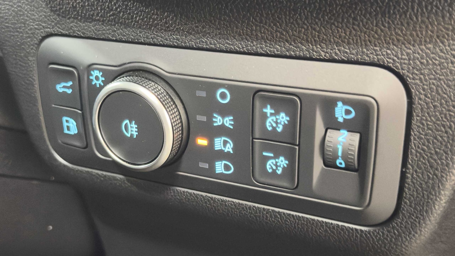 Used Ford Kuga 2025 for sale - 76298315: Photo 33