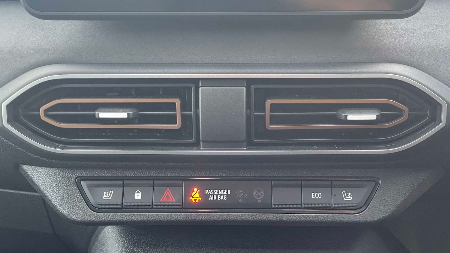 Used Dacia Jogger 2024 for sale - 76916149: Photo 31