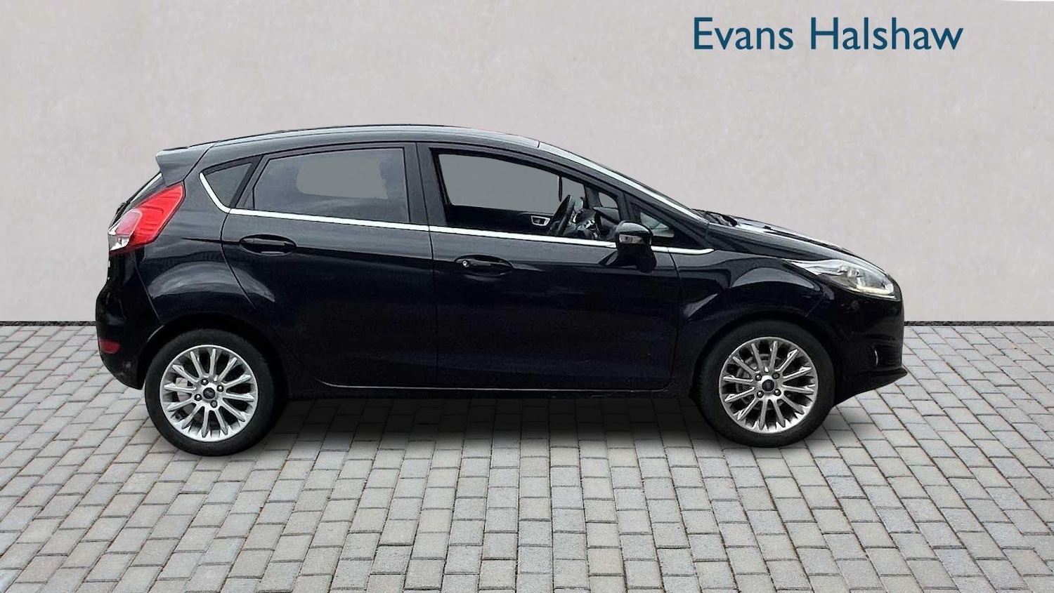 Used Ford Fiesta 2013 for sale - 76460367: Photo 2