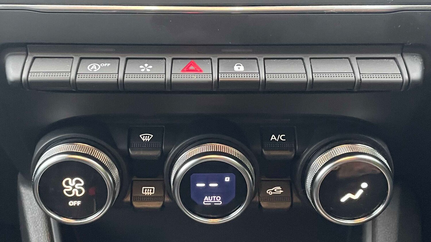 Used Renault Captur 2021 for sale - 76875725: Photo 30