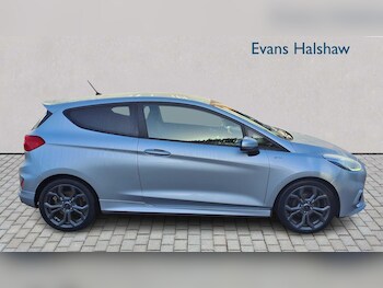 Used Ford Fiesta 2018 for sale - 76575915: Photo