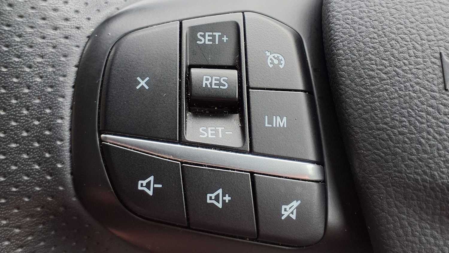 Used Ford Kuga 2021 for sale - 76692037: Photo 25