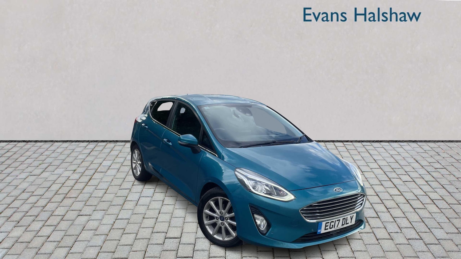 Used Ford Fiesta 2017 for sale - 76401230: Photo 1