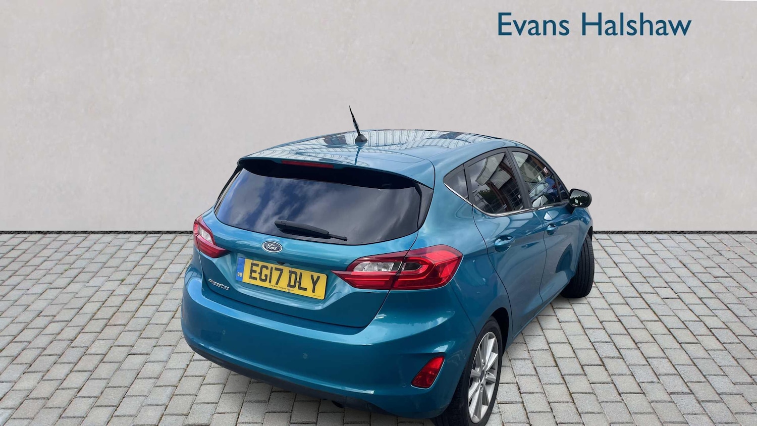 Used Ford Fiesta 2017 for sale - 76401230: Photo 5