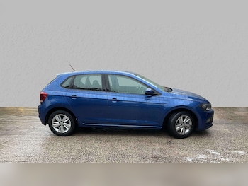 Used Volkswagen Polo 2019 for sale - 76141705: Photo 2