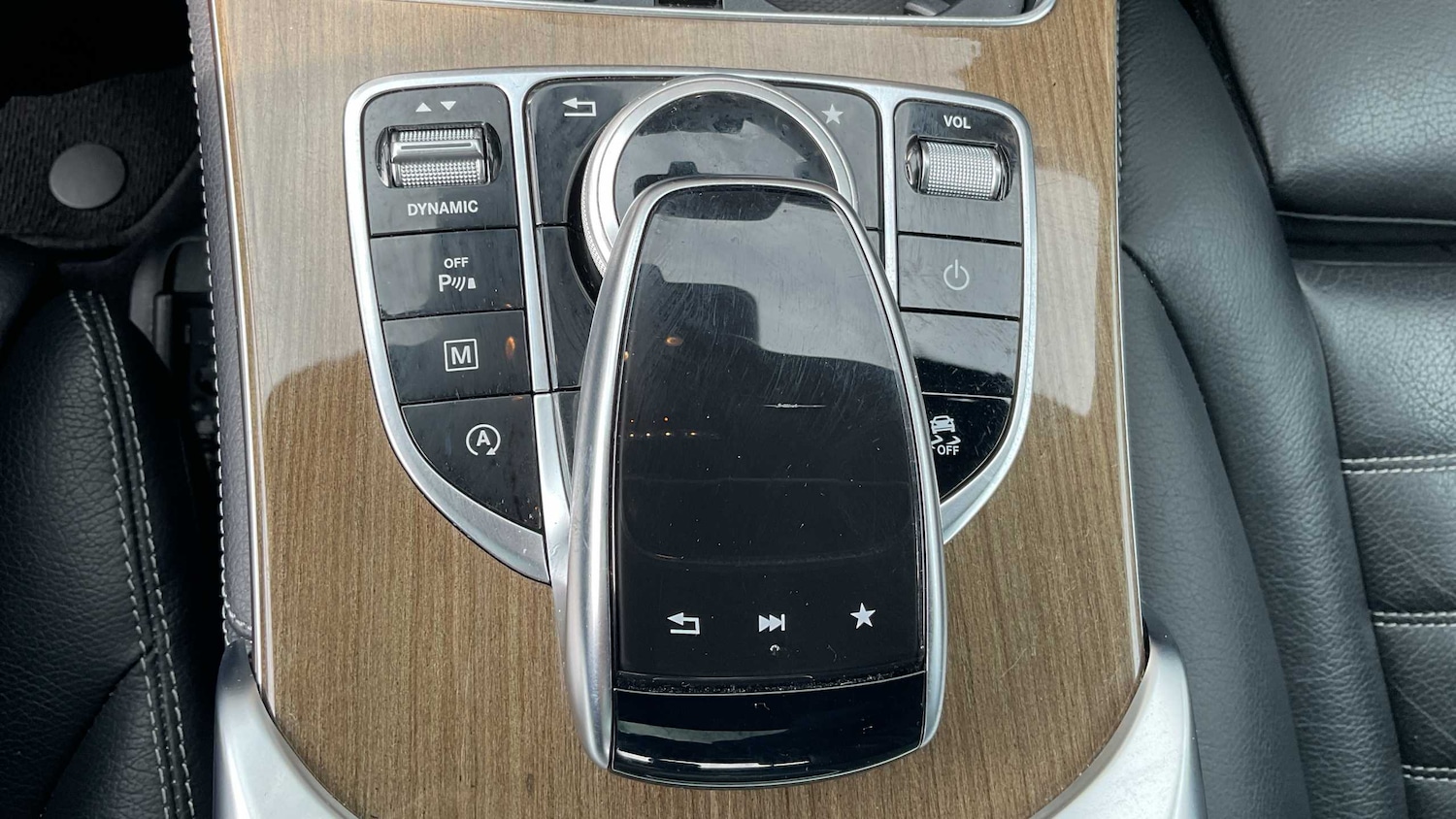 Used Mercedes-Benz GLC 2019 for sale - 75981347: Photo 12