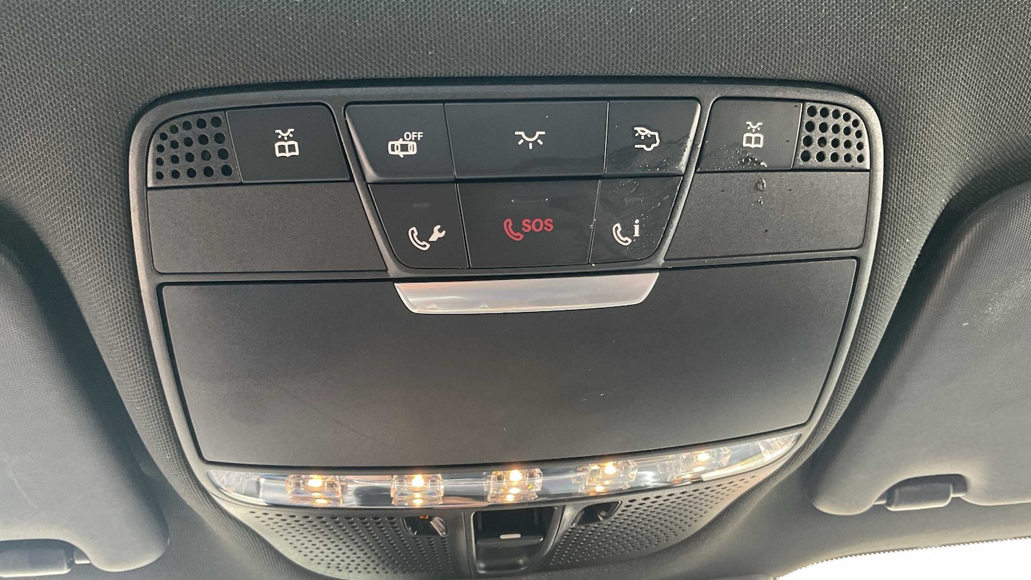 Used Mercedes-Benz GLC 2019 for sale - 75981347: Photo 16