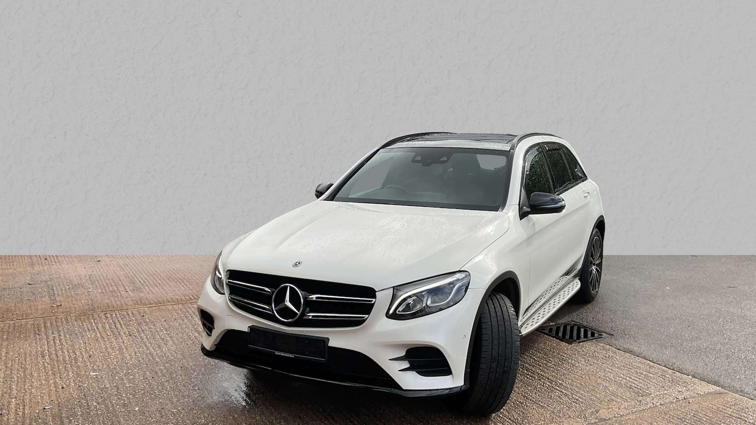 Used Mercedes-Benz GLC 2019 for sale - 75981347: Photo 2