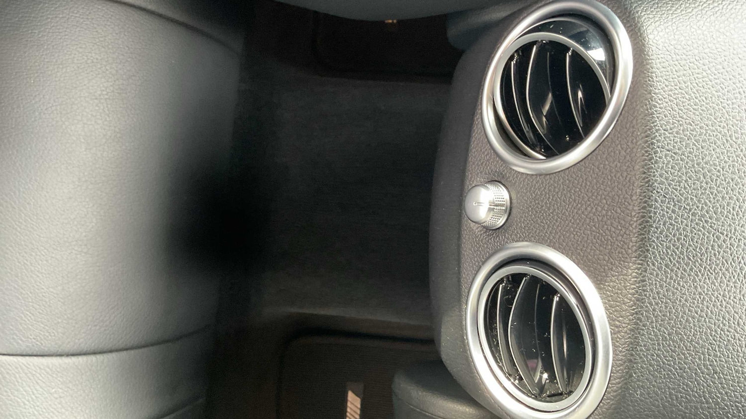 Used Mercedes-Benz GLC 2019 for sale - 75981347: Photo 31