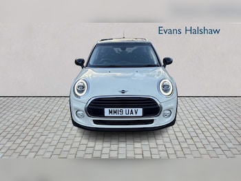 Used MINI Hatch 2019 for sale - 77083021: Photo