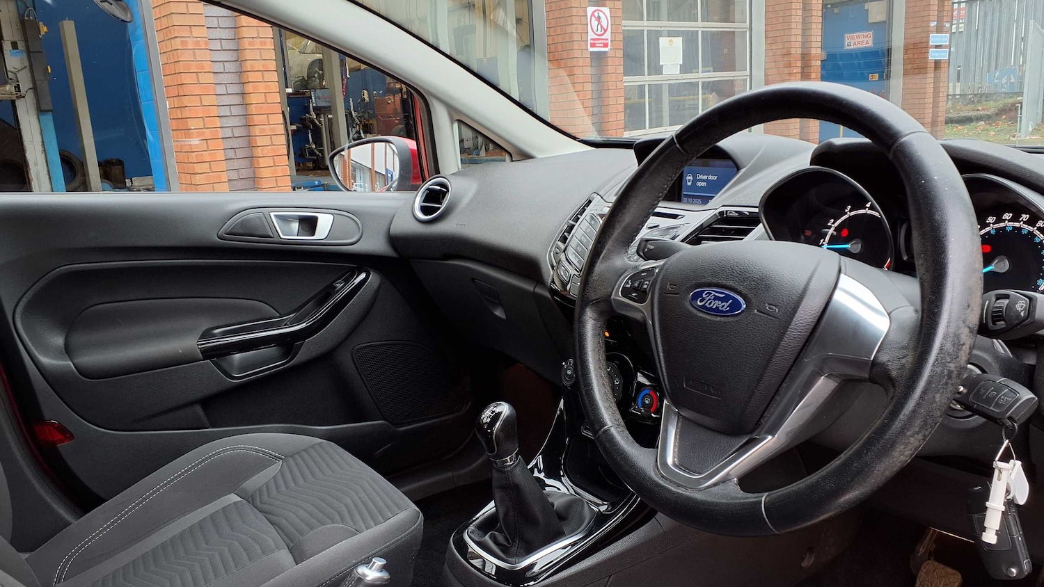 Used Ford Fiesta 2017 for sale - 76351596: Photo 12