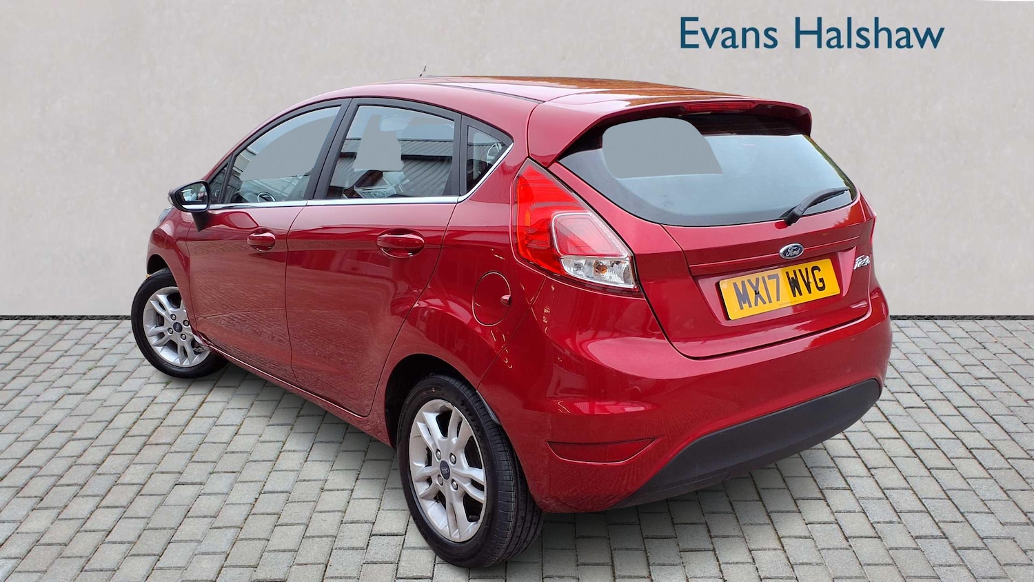 Used Ford Fiesta 2017 for sale - 76351596: Photo 2