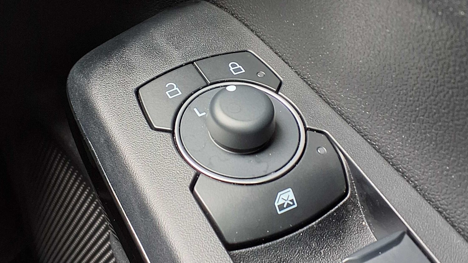 Used Ford Puma 2025 for sale - 76362545: Photo 30