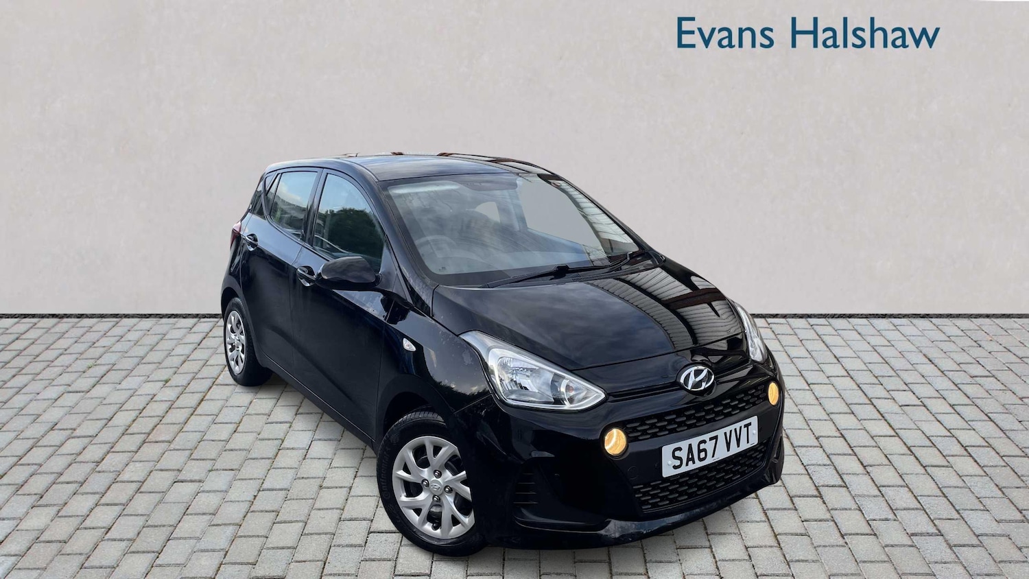 Used Hyundai i10 2017 for sale - 76875840: Photo 1