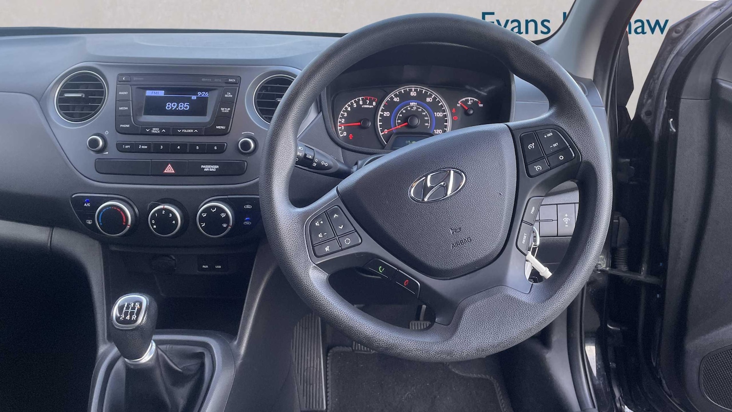 Used Hyundai i10 2017 for sale - 76875840: Photo 16