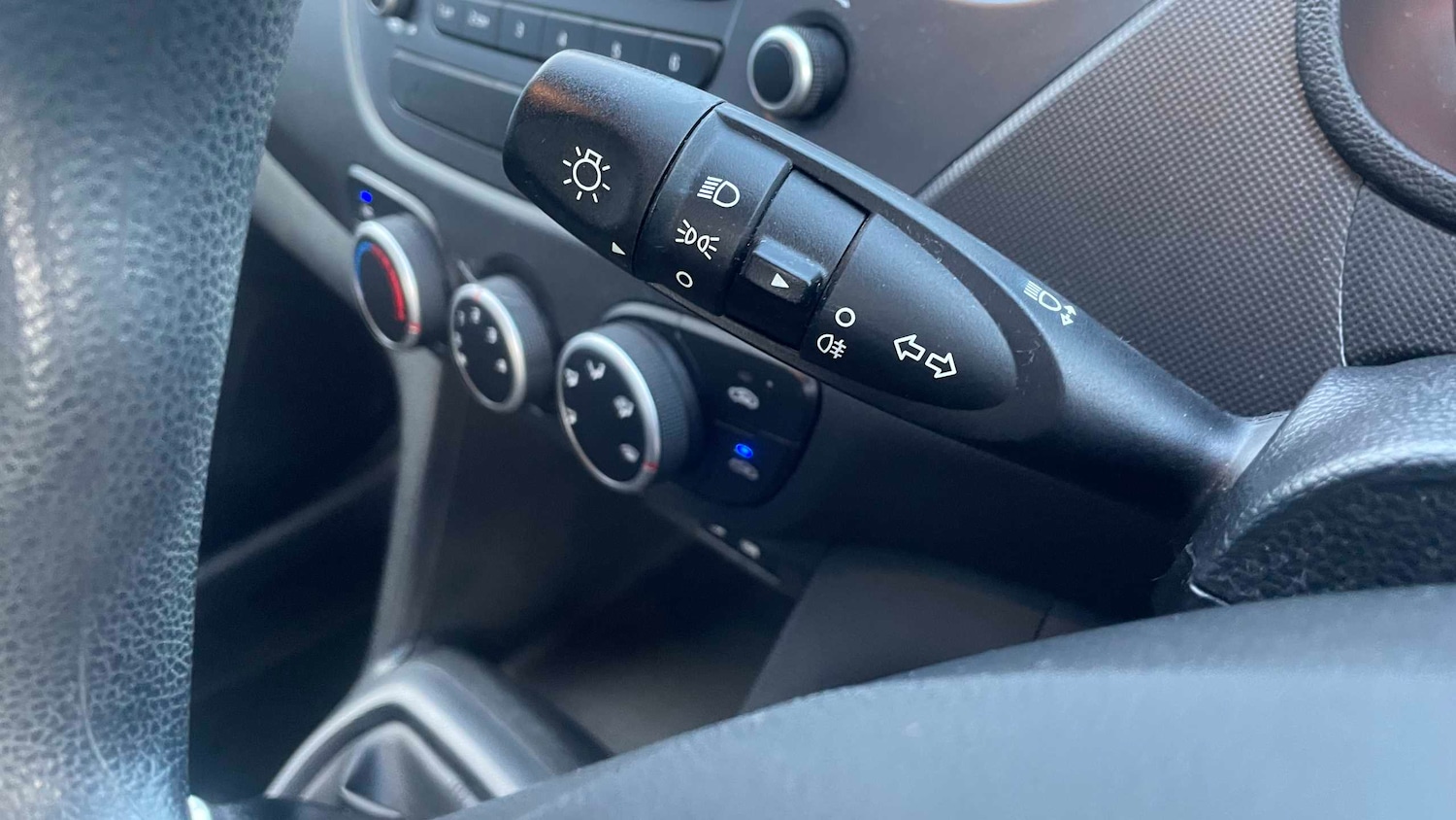 Used Hyundai i10 2017 for sale - 76875840: Photo 22