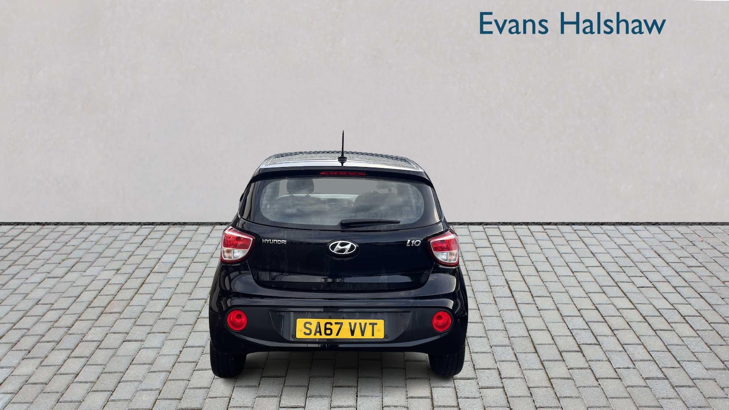 Used Hyundai i10 2017 for sale - 76875840: Photo 4