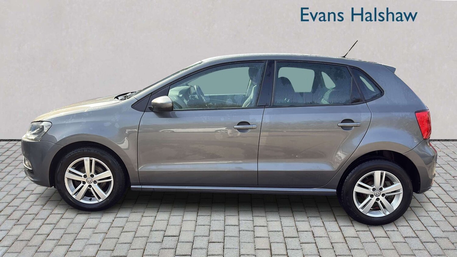 Used Volkswagen Polo 2016 for sale - 77979464: Photo 3
