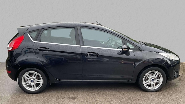 Used Ford Fiesta 2013 for sale - 76141782: Photo 2