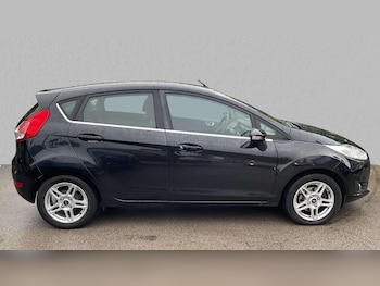 Used Ford Fiesta 2013 for sale - 76141782: Photo 2