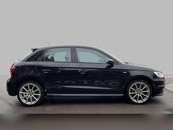 Used Audi A1 2017 for sale - 76141881: Photo