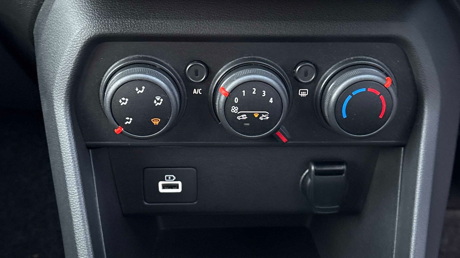 Used Dacia Sandero 2022 for sale - 76875707: Photo 26