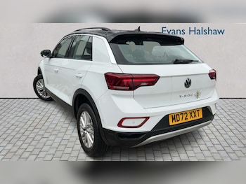 Used Volkswagen T-Roc 2023 for sale - 78051990: Photo