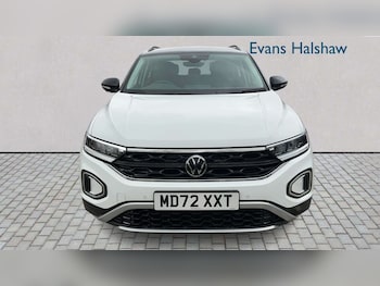 Used Volkswagen T-Roc 2023 for sale - 78051990: Photo