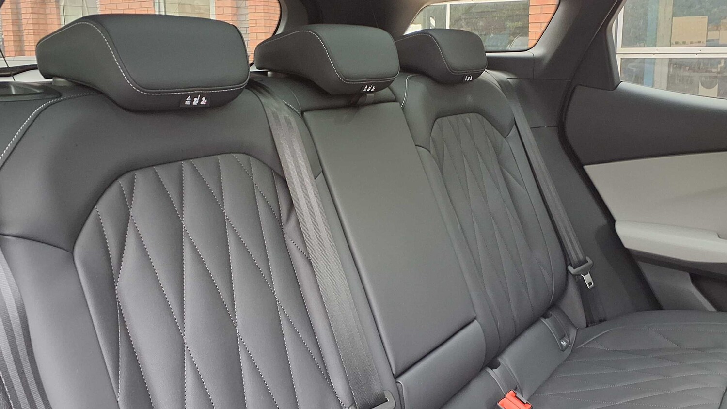 Used Ford Explorer for sale - 77000134: Photo 16